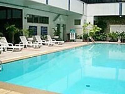 Holiday Mansion Hotel Bangkok Esterno foto