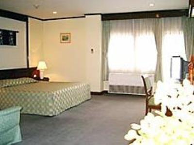 Holiday Mansion Hotel Bangkok Esterno foto
